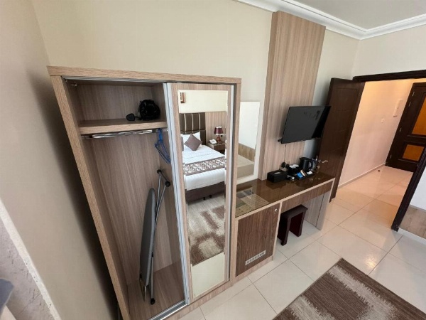 PRIMOTEL Suites As Salamah image 21