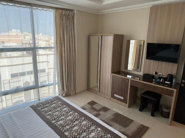 PRIMOTEL Suites As Salamah image 22