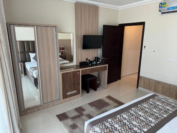 PRIMOTEL Suites As Salamah image 25