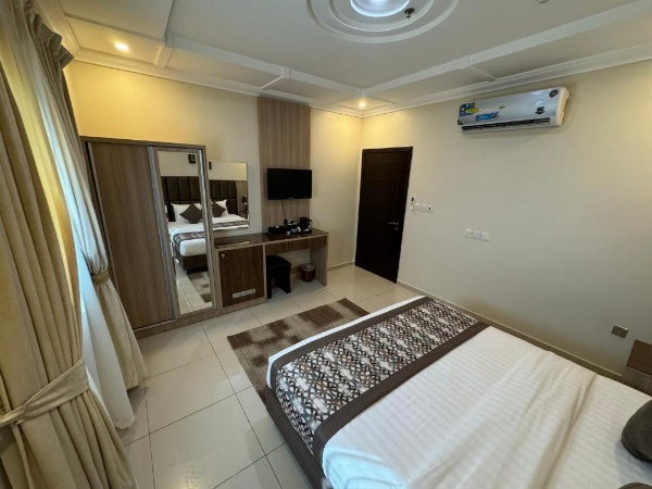 PRIMOTEL Suites As Salamah image 42